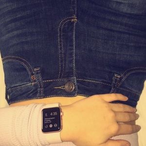 Meet your Posher, Meagan